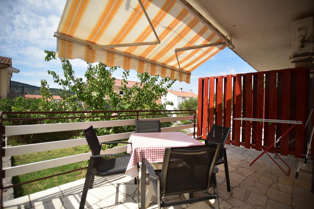 Apartments & Rooms Klemenc Cres Quarto foto